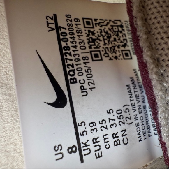 Nike Womens React Sneakers Size 8 Shoes Cream Pink Peach Running Comfy - Picture 8 of 9